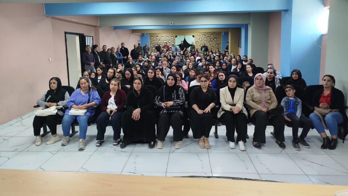 50. Yıl İlk ve Ortaokulu’nda Okul Aile Birliği Toplantısı Gerçekleştirildi